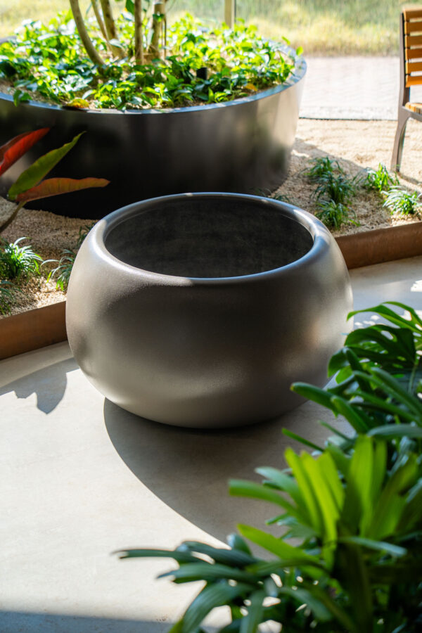 Mero Polyester Planter - Image 6