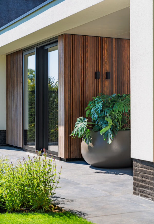 Mero Polyester Planter - Image 5