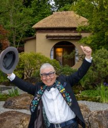 3BCNRB7 Kazuyuki Ishihara at his Cha no Niwa ? Japanese Tea Garden.
The legendary designer  Kazuyuki Ishihara wins this years Garden of the Year award.