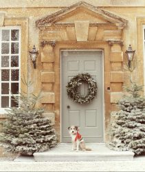 Its beginning to look a lot like Christmas